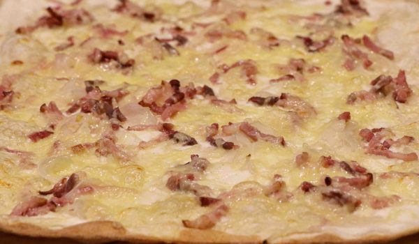 o-lavoir-tarte-flambée-gratinée